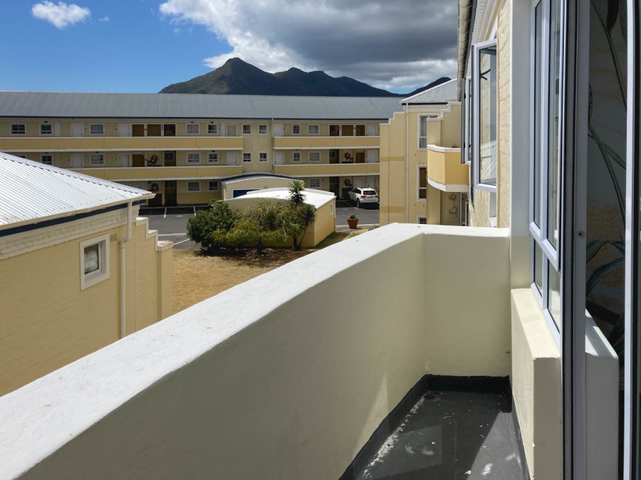 To Let 2 Bedroom Property for Rent in Sunnydale Western Cape